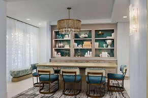 Beal House Fort Walton Beach, Tapestry Collection by Hilton