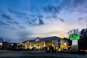 La Quinta Inn & Suites by Wyndham LaGrange / I-85