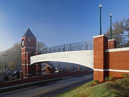 La Quinta Inn & Suites by Wyndham LaGrange / I-85