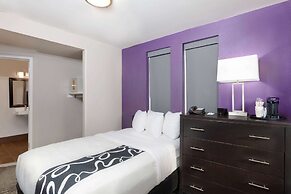 La Quinta Inn & Suites by Wyndham New York City Central Park