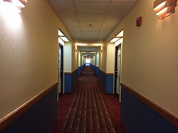 Days Inn & Suites by Wyndham Lordsburg