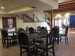 Days Inn & Suites by Wyndham Lordsburg