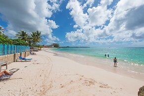 Butterfly Beach Hotel