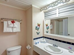 Butterfly Beach Hotel