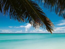 Butterfly Beach Hotel