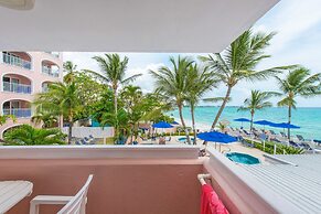 Butterfly Beach Hotel