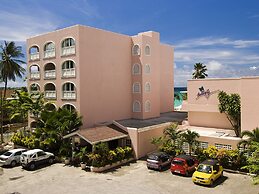 Butterfly Beach Hotel