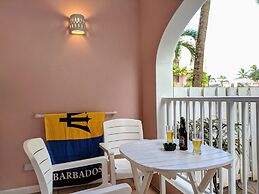 Butterfly Beach Hotel