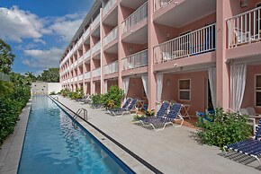 Butterfly Beach Hotel