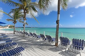 Butterfly Beach Hotel