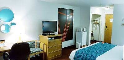 Howard Johnson by Wyndham Fort St. John