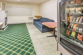 Howard Johnson by Wyndham Fort St. John