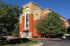 Extended Stay America Suites Kansas City Country Club Plaza