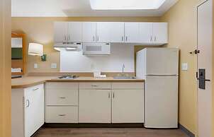 Extended Stay America Suites Kansas City Country Club Plaza