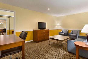 Country Inn & Suites by Radisson, Mishawaka, IN