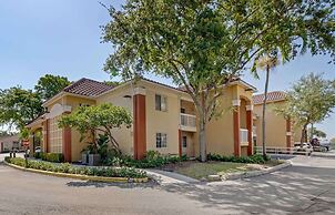 Extended Stay America Suites Miami Airport Doral