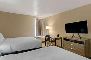 Suburban Studios Raleigh - Crabtree Valley