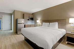 Suburban Studios Raleigh - Crabtree Valley