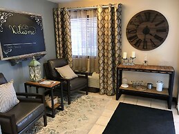 Sonesta Simply Suites Charlotte University