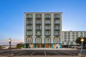 Coconut Malorie Resort Hotel, Ascend Hotel Collection