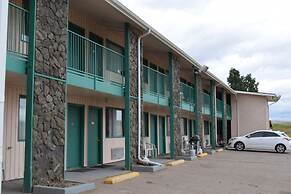 Travelers Inn & Suites