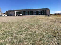 Travelers Inn & Suites