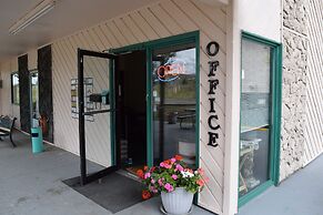 Travelers Inn & Suites