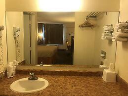 Travelers Inn & Suites