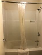 Travelers Inn & Suites