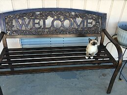 Travelers Inn & Suites