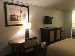 Travelers Inn & Suites