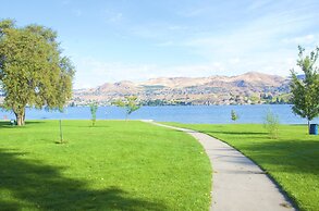 Lakeside Lodge And Suites