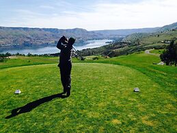 Lakeside Lodge And Suites