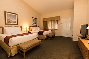 Lakeside Lodge And Suites