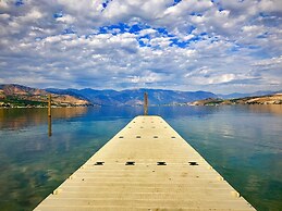 Lakeside Lodge And Suites