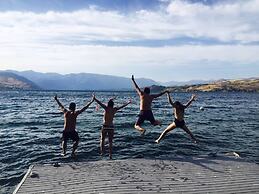 Lakeside Lodge And Suites