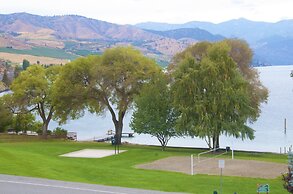 Lakeside Lodge And Suites