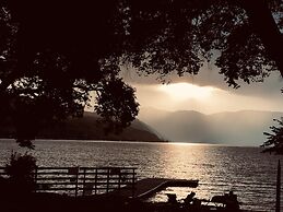 Lakeside Lodge And Suites