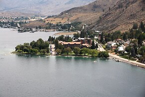 Lakeside Lodge And Suites