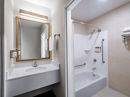 Garner Hotel Macon West by IHG