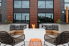 Revel Hotel Des Moines Urbandale, Tapestry Collection by Hilton