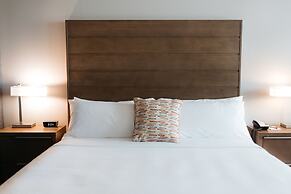 Revel Hotel Des Moines Urbandale, Tapestry Collection by Hilton