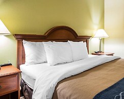 Quality Inn Darien - North Brunswick
