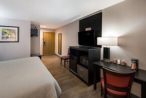 Quality inn & Suites Cincinnati I-275