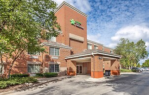 Extended Stay America Suites Milwaukee Brookfield