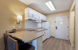 Extended Stay America Select Suites - St. Louis - Airport - Central