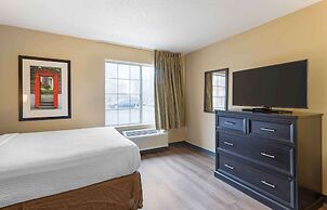 Extended Stay America Select Suites - St. Louis - Airport - Central