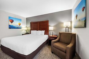 Clarion Pointe Apex – Holly Springs