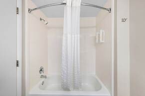 Clarion Pointe Apex – Holly Springs