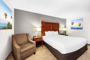 Clarion Pointe Apex – Holly Springs